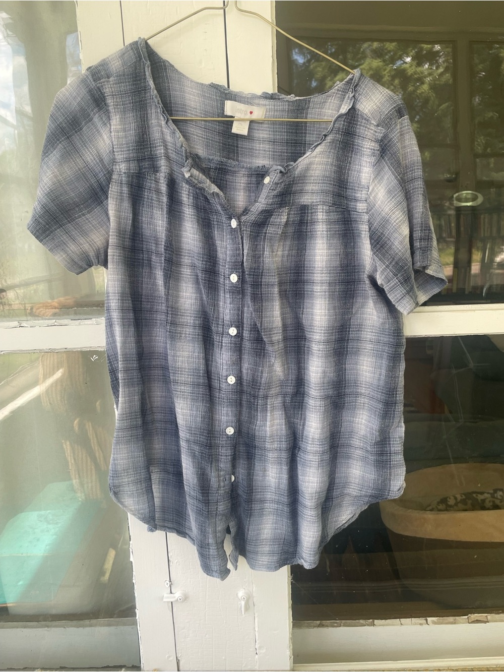 intro. Blue Plaid Short-Sleeve Button-Down Shirt